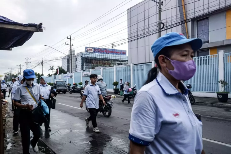 3.000 Karyawan Sritex Dirumahkan Imbas Pailit dan Krisis Bahan Baku Produksi