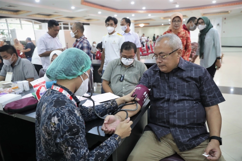 Peringati Hari Perempuan Internasional, DWP Kemenpora Gelar Bakti Sosial Donor Darah, Mammografi dan Screening PTM