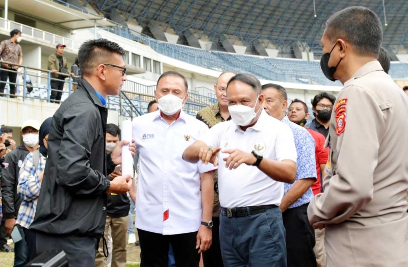 Jelang Liga 1 Dimulai, Menpora Amali Tinjau Stadion GBLA yang akan Digunakan Persib Sebagai Home Base