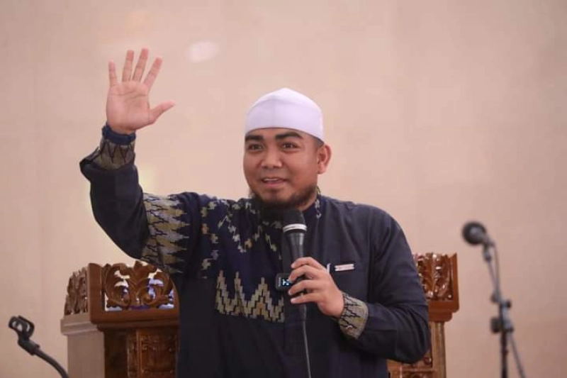 Pedagang Es Teh yang Dihina Gus Miftah Dapat Hadiah Umrah Gratis