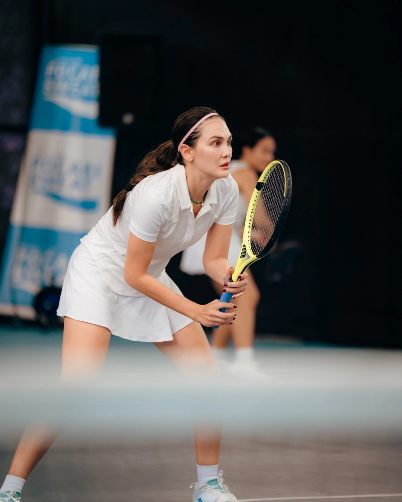 Luna Maya Bikin Turnamen Tenis untuk Galang Donasi Rehab Sekolah