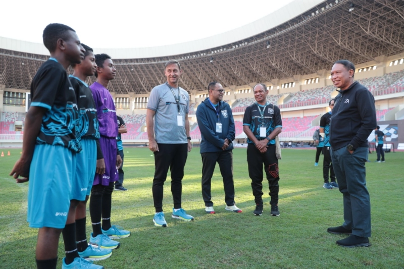 Atas Perhatian Presiden Jokowi dan Menpora Amali, Direktur Papua Football Academy Ucapkan Terima Kasih 