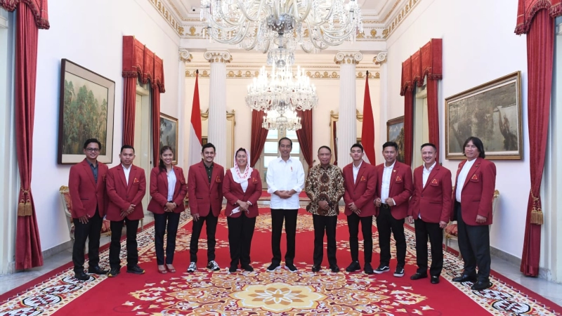 Menpora Amali Dampingi Presiden Jokowi Terima Pengurus FPTI Laporkan Kesiapan Kejuaraan Dunia Panjat Tebing di Indonesia