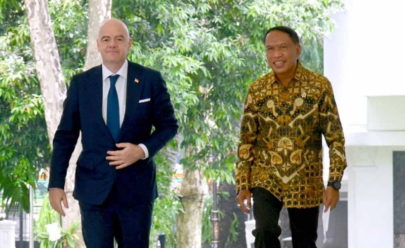 Menpora Amali Dampingi Presiden Joko Widodo Bertemu Presiden FIFA di Istana Merdeka