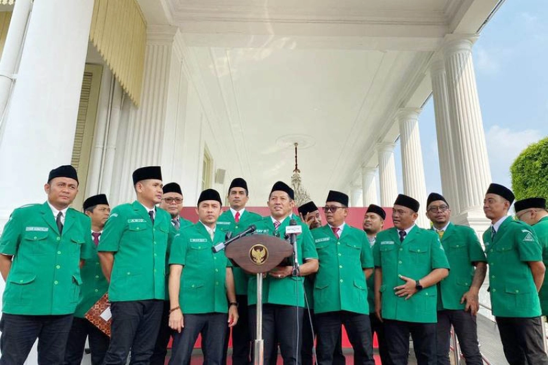 Bertemu Presiden Jokowi, Ketua GP Ansor Bahas Isu Kepemudaan dan Undang ke Harlah ke-90