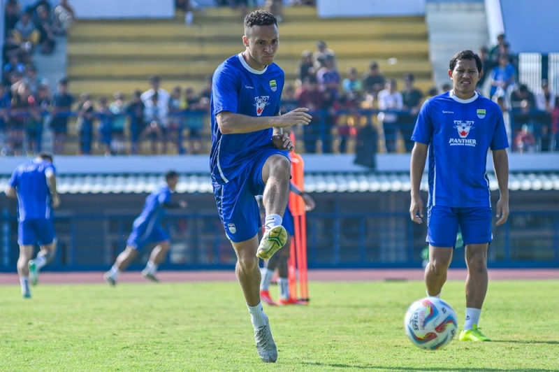 Persib Bandung Datangkan Bomber Tanjung Verde, Backup DDS-Ciro di Liga 1