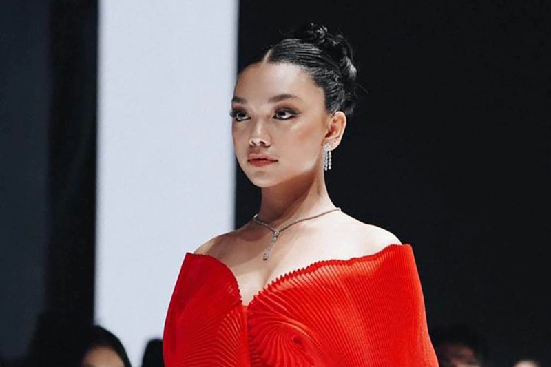 Naura Ayu Jatuh di Catwalk JF3, Ini Penyebabnya