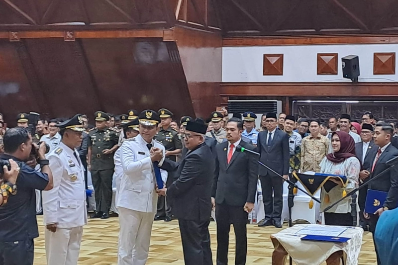 Pj Gubernur Aceh Lantik Tiga Penjabat Kepala Daerah Baru di Aceh