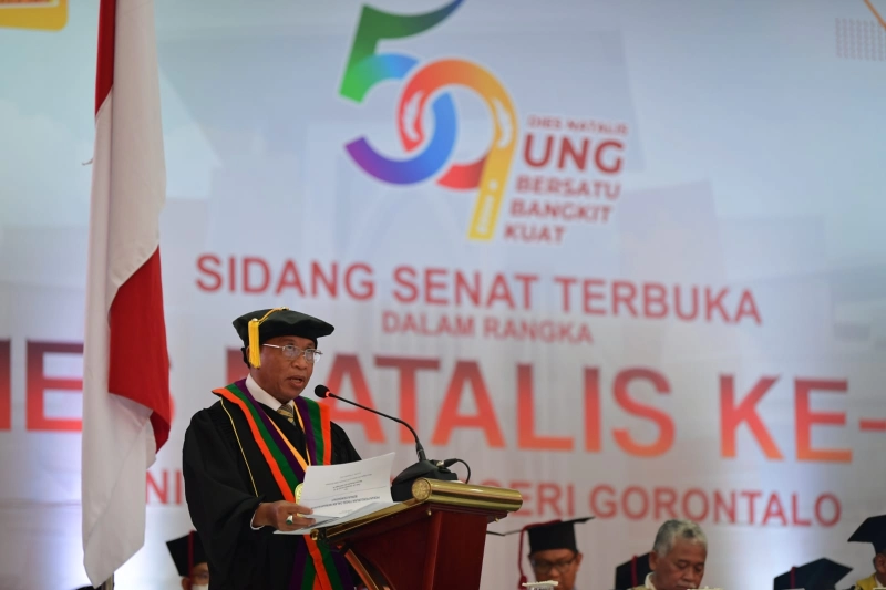 Menpora Amali Sampaikan Pentingnya Peran Perguruan Tinggi Hadapi Bonus Demografi pada Orasi Ilmiah di Dies Natalis UNG ke-59