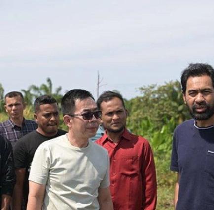 Bangun Pabrik Rokok, Mualem Bawa Investor Tinjau Lahan di Aceh Utara