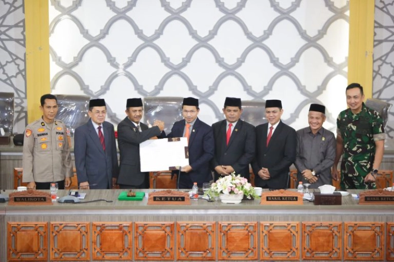 Pemerintah dan DPRK Banda Aceh Sepakati Raqan Perubahan APBK 2024, Pendapatan Rp 1,3 Triliun