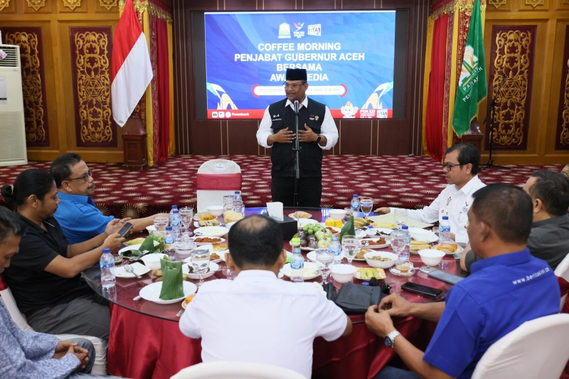 Ngopi Pagi Bersama Wartawan, Pj Gubernur Safrizal: Saya Tidak Mengarahkan Menulis Menulis Apa