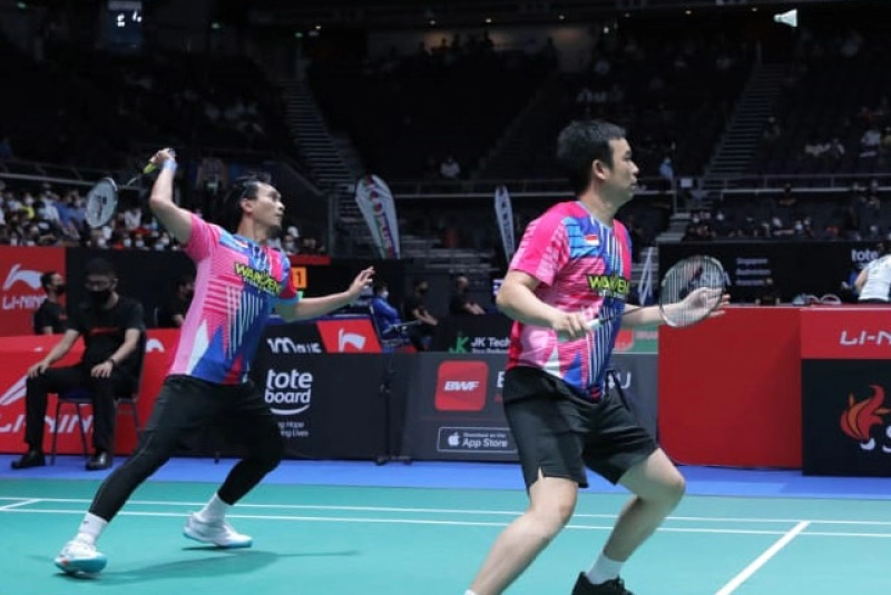 Penuh Perjuangan, Akhirnya Hendra/Ahsan Lolos ke Semifinal Singapore Open 2022  