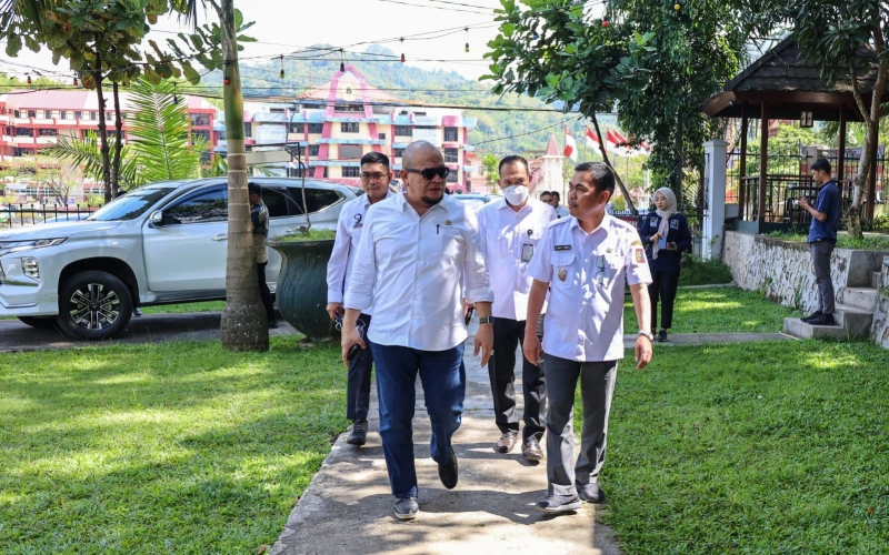 Wabup Tana Toraja Minta Dukungan Ketua DPD RI LaNyalla untuk Kembangkan Pariwisata di Daerahnya