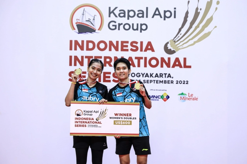 Ririn/Virni Naik Podium JuaraI Kapal Api Indonesia International Series 2022