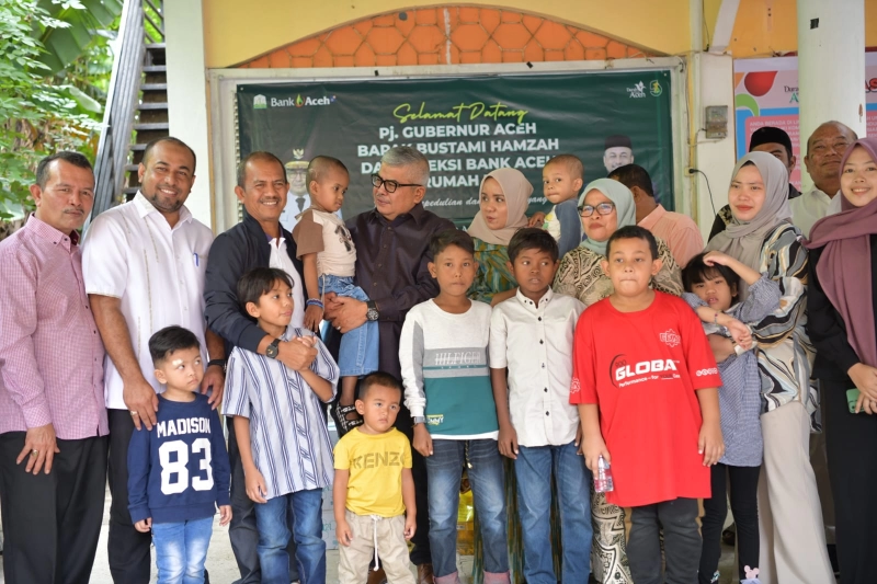 Bustami adalah Gubernur Aceh Pertama yang Kunjungi Rumah Singgah Anak-Anak Kanker dan Thalasemia