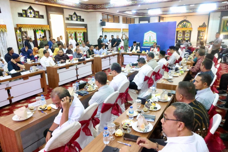 Rapat Perdana dengan SKPA, Pj Gubernur Bahas Persiapan PON XXI