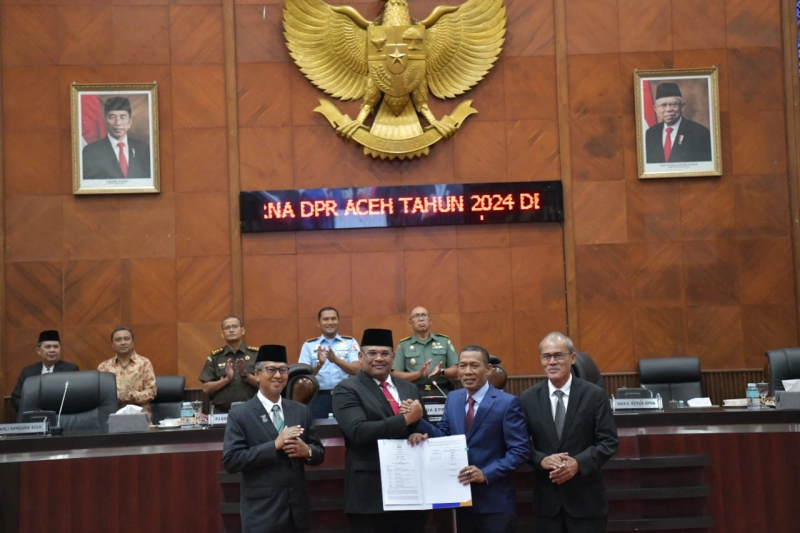 Pj Gubernur Safrizal Teken Nota Kesepakatan Bersama Rancangan KUA PPAS  Tahun Anggaran 2025 