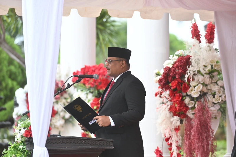 Pj Gubernur Safrizal Pimpin Upacara Peringatan Hari Pahlawan 2024 di Aceh