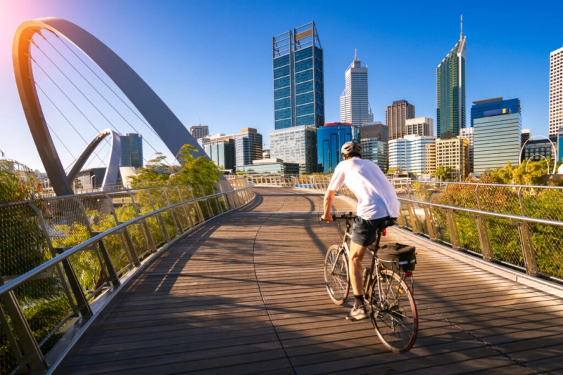 Mulai Tinggalkan Mobil, Warga Australia Ramai-Ramai Naik Sepeda untuk Berhemat