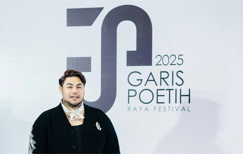 Ivan Gunawan Rilis Koleksi Lebaran Lewat Garis Poetih Raya Festival 2025