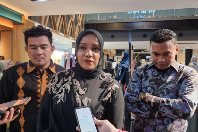 Mellani Sebut UNESCO Undang Wastra Aceh Ditampilkan di Fashion Show Paris  