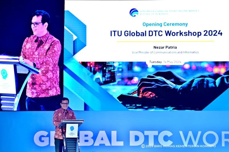 Penuhi Kebutuhan Pekerja, Wamen Nezar Patria Dorong Kembangkan Triatlet Digital