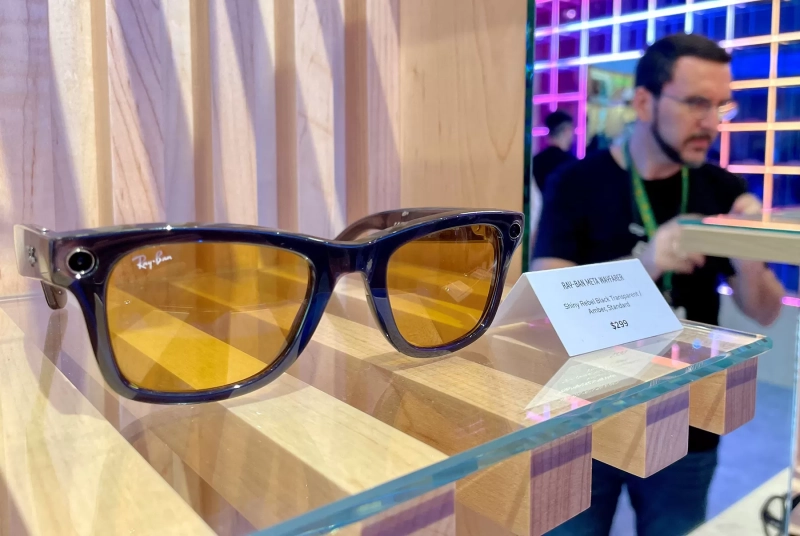 Meta akan Tambahkan Fitur Layar pada Kacamata Pintar Ray-Ban