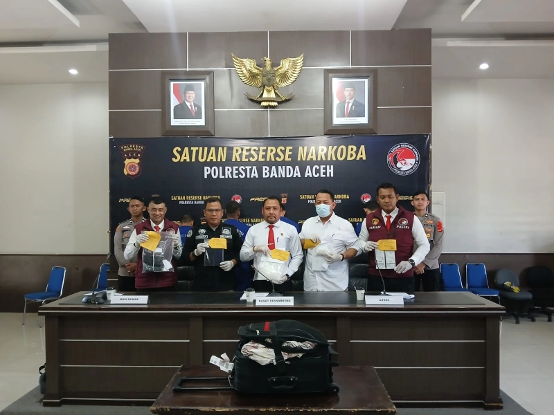 Hendak Selundupkan 959,49 Gram Sabu ke Lombok, Pria Asal Pidie dan Jakarta Ditangkap