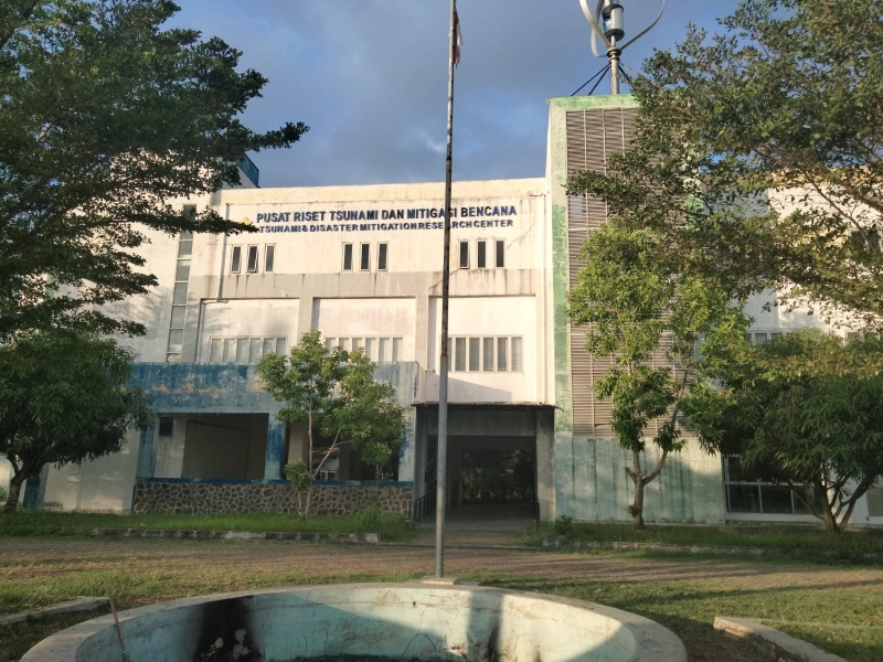 Gedung Pusat Riset Tsunami Aceh TDMRC Terlantar, Pengunjung Kecewa