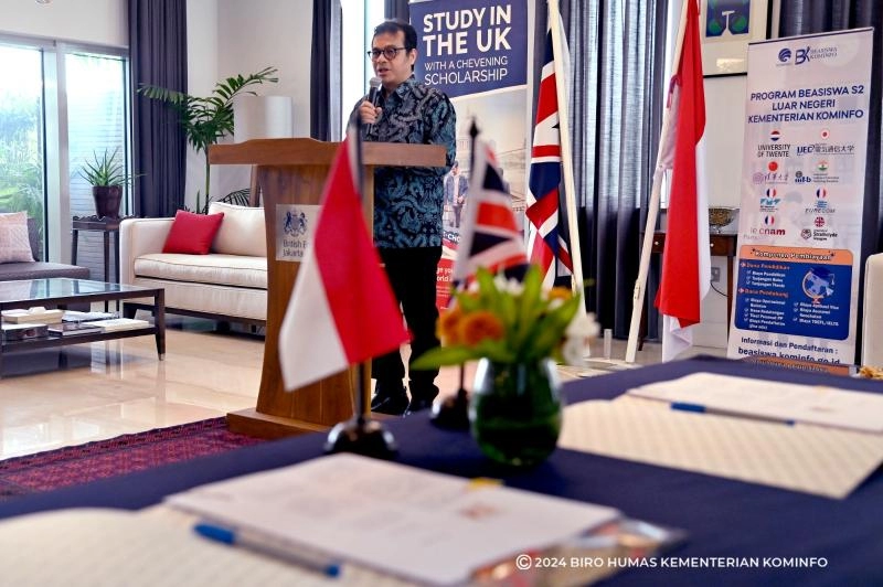 Perluas Kemitraan Beasiswa Chevening, Wamen Nezar: Investasi Talenta Digital Unggul