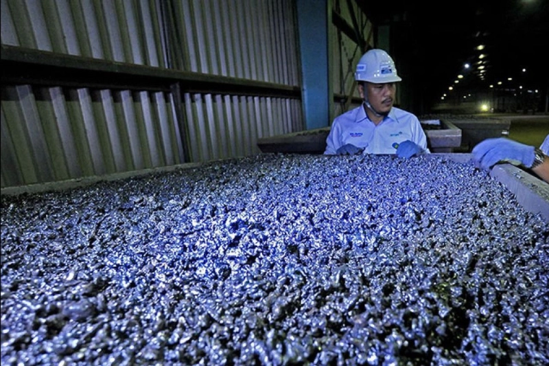 Industri Mobil Listrik Dunia Diklaim Bergantung pada Bahan Baku Nikel dari Indonesia