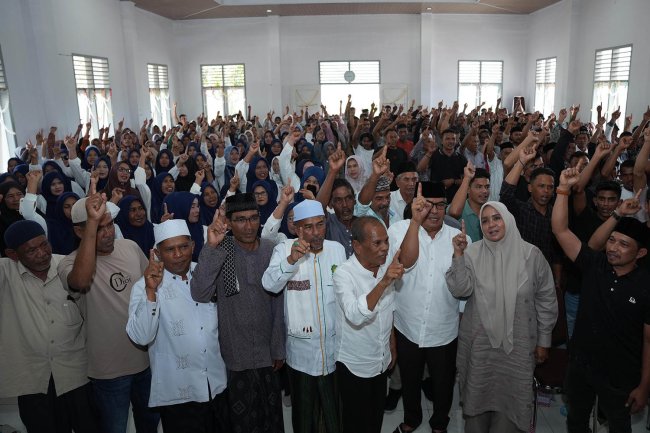 Foto-foto Cagub Bustami Hamzah dan Apa Karya Silaturahmi dengan Eks Kombatan GAM dan Relawan