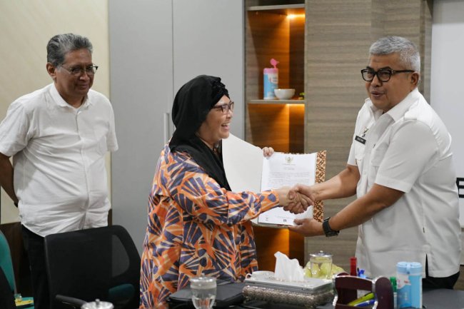 Foto Pj Gubernur Aceh Bustami Hamzah Bahas Film Keumalahayati Bersama Tim Kemenko Marves