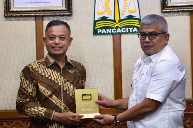 Foto Pj Gubernur Aceh Terima Direksi PT Pegadaian 