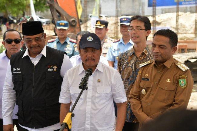 Foto-foto Pj Gubernur Aceh Safrizal dan Menteri KKP Resmikan Pembangunan SKPT di Sabang