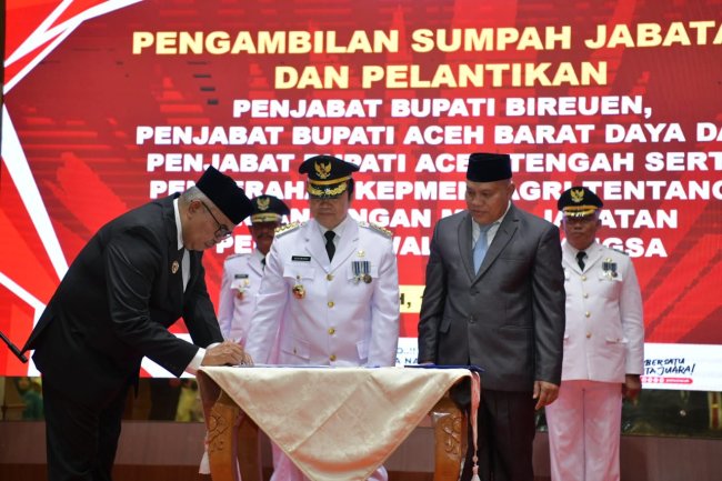 Foto-Foto Pelantikan Pj Bupati Bireuen, Aceh Barat Daya, dan Aceh Tengah