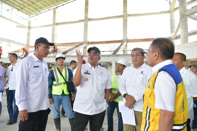 Foto-foto Pj Gubernur Aceh Tinjau Venue PON di Pidie 