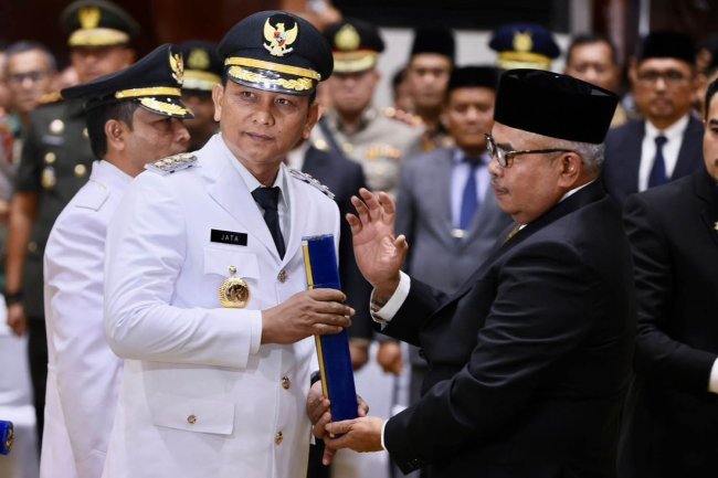 Foto Pj Gubernur Aceh Lantik Tiga Penjabat Bupati dan Wali Kota